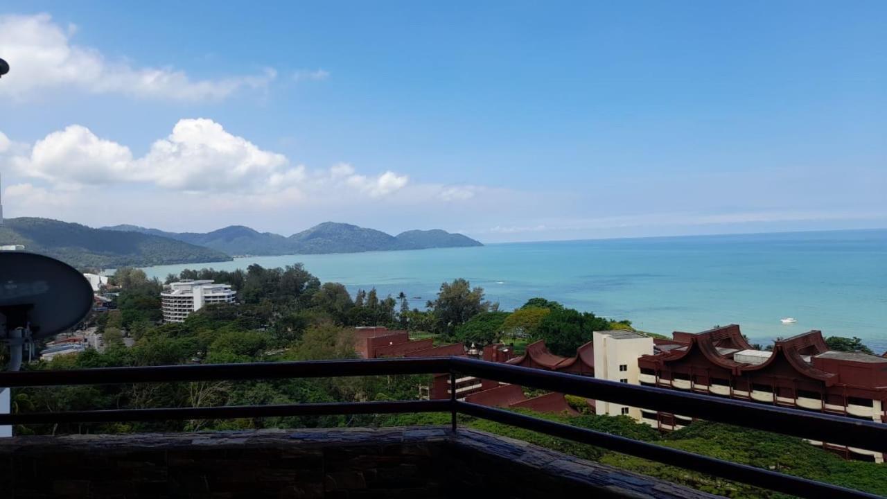 Susie'S Resort Seaview Suites At Sri Sayang باتو فيرينغي المظهر الخارجي الصورة