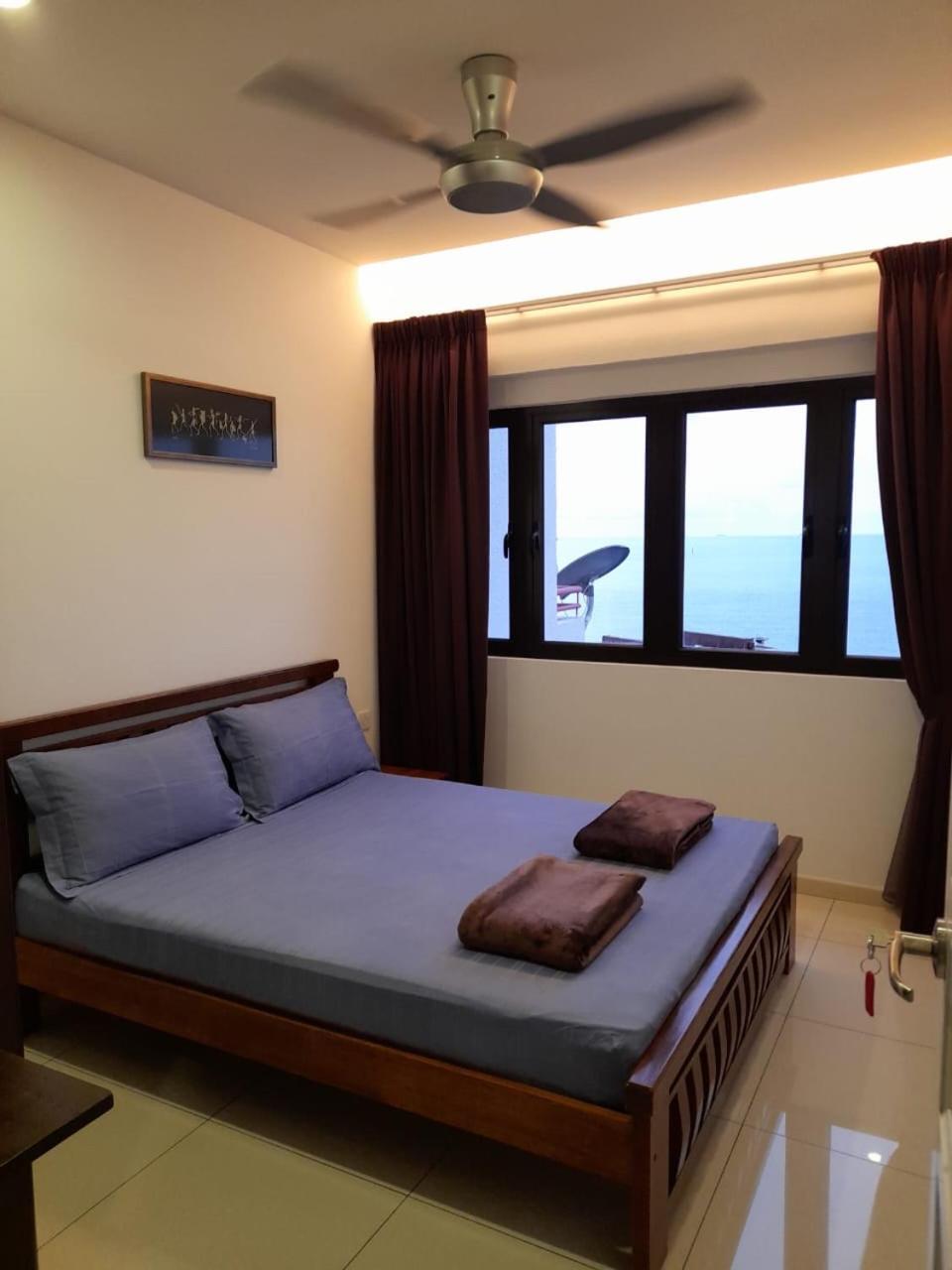 Susie'S Resort Seaview Suites At Sri Sayang باتو فيرينغي المظهر الخارجي الصورة