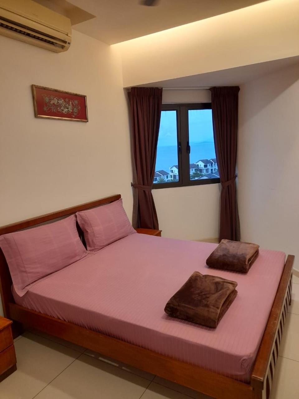 Susie'S Resort Seaview Suites At Sri Sayang باتو فيرينغي المظهر الخارجي الصورة