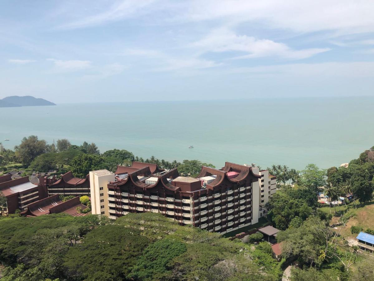 Susie'S Resort Seaview Suites At Sri Sayang باتو فيرينغي المظهر الخارجي الصورة